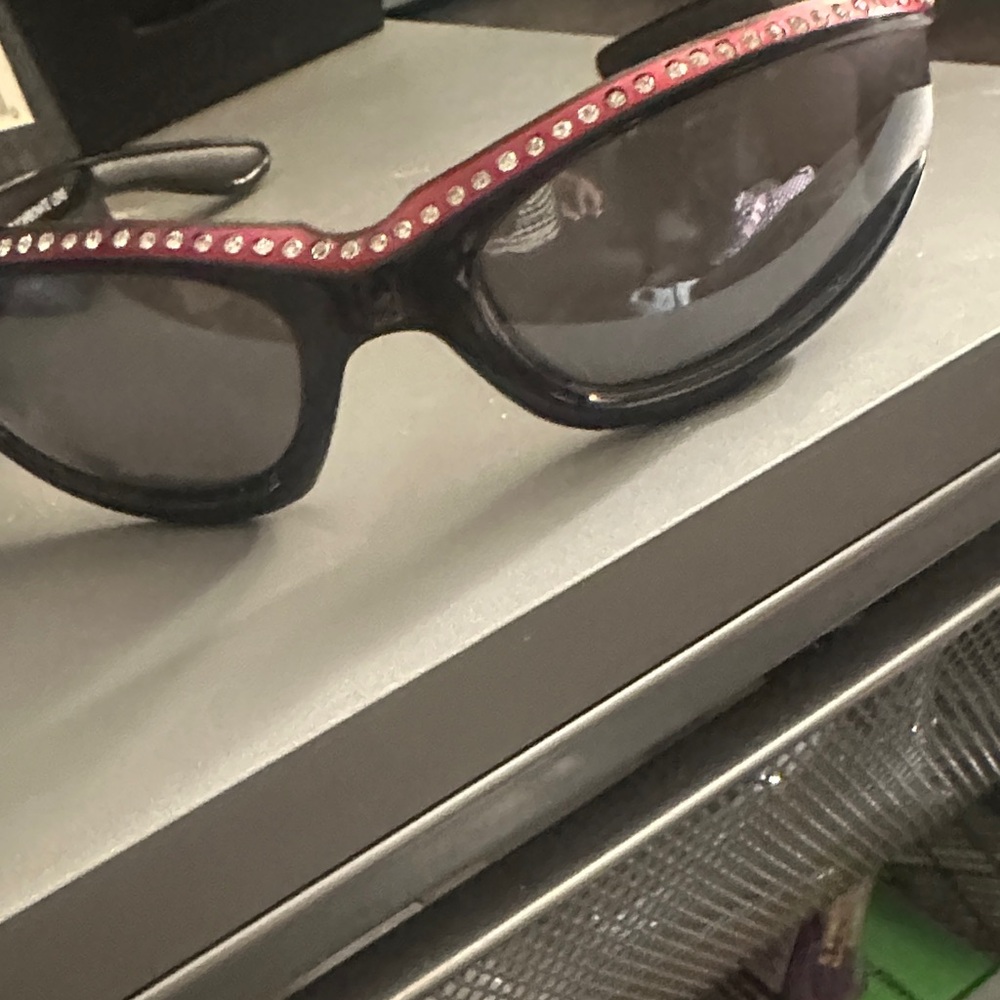 Marilyn 11 by Global Vision  Black and Red Rhinestone Motorcycle Sunglasses